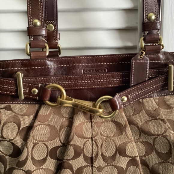 Coach signature handbag tan handbag - Picture 2 of 10